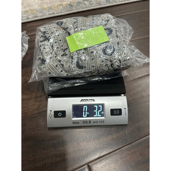 American Eagle Outfitters Womens Boho Style Smocked Top Floral Print Sz Medium - Picture 9 of 9